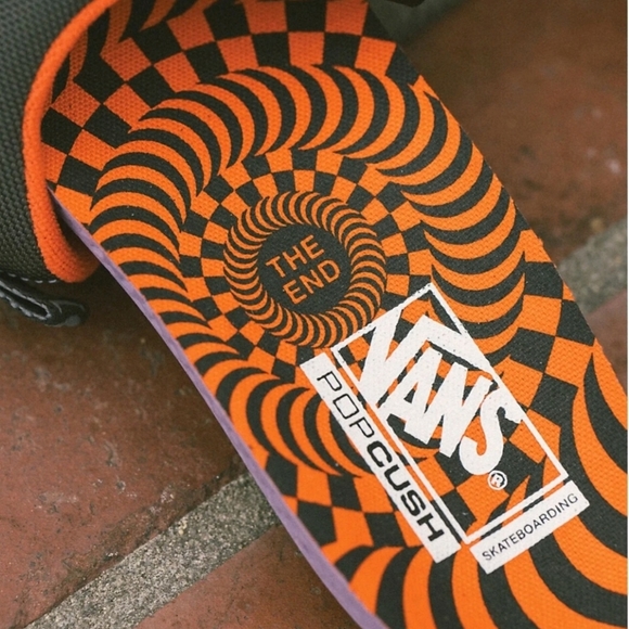 VANS Old Skool Skate Old Skool Spitfire Black/Flame Authentic 100% Men's7.5/W9 - Picture 4 of 9